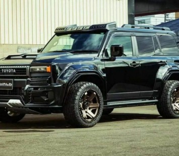 Японцы показали новую Toyota Land Cruiser Prado с широченным обвесом и внедорожными колёсами.